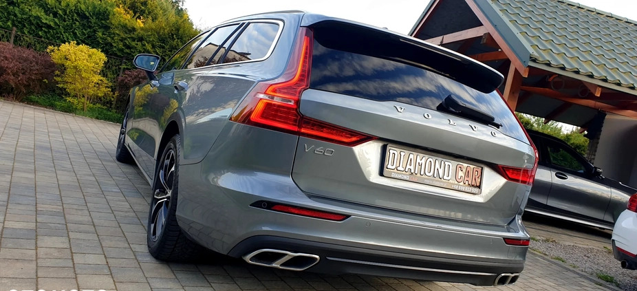 Volvo V60 cena 79900 przebieg: 139000, rok produkcji 2019 z Sulejów małe 596